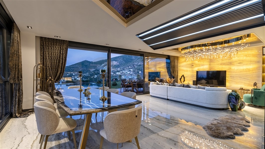 Luxury villas with panoramic views of the Mediterranean Sea