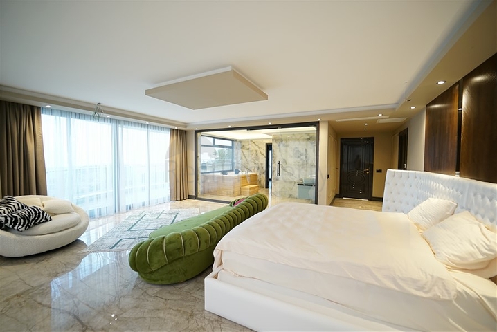 A unique villa with panoramic views of Alanya