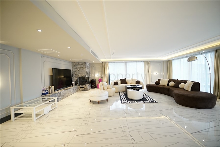 A unique villa with panoramic views of Alanya