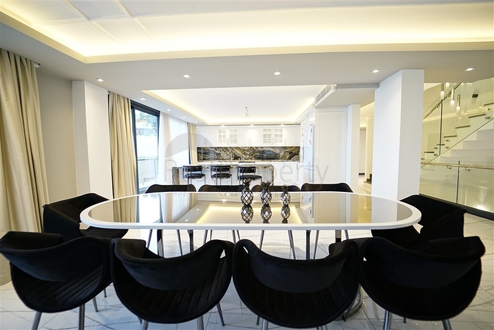 A unique villa with panoramic views of Alanya