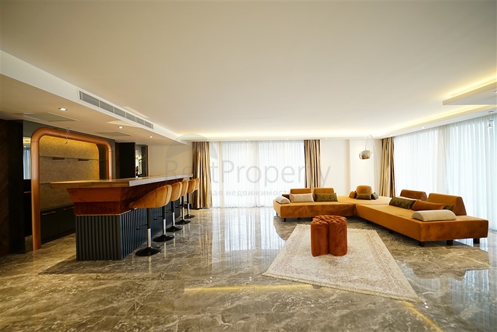 A unique villa with panoramic views of Alanya