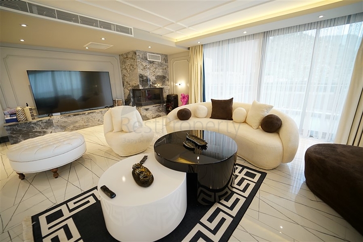 A unique villa with panoramic views of Alanya