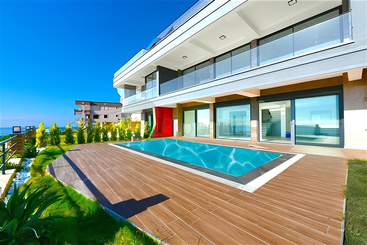 Luxury villa complex with sea view in Avsallar