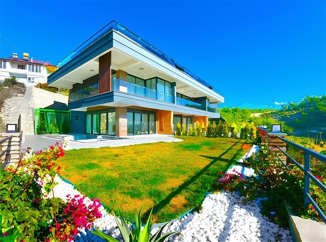 Luxury villa complex with sea view in Avsallar