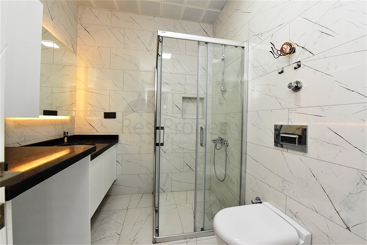 3+1 penthouse with sea view in Mahmutlar area