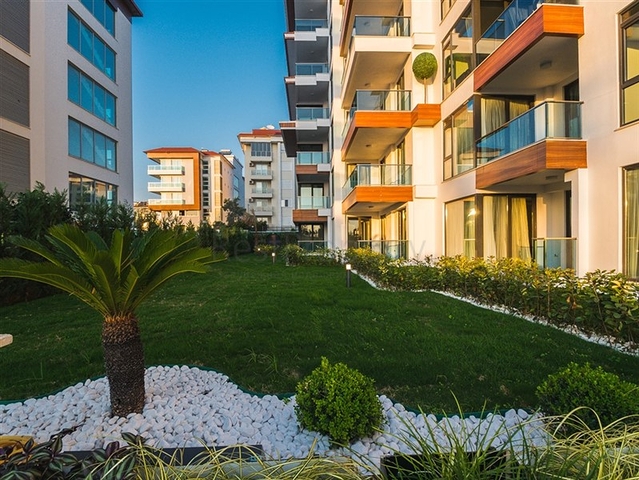 One-bedroom apartment in a complex on the first line in Kestel district