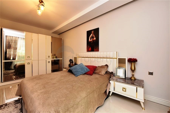 One-bedroom apartment in a complex on the first line in Kestel district