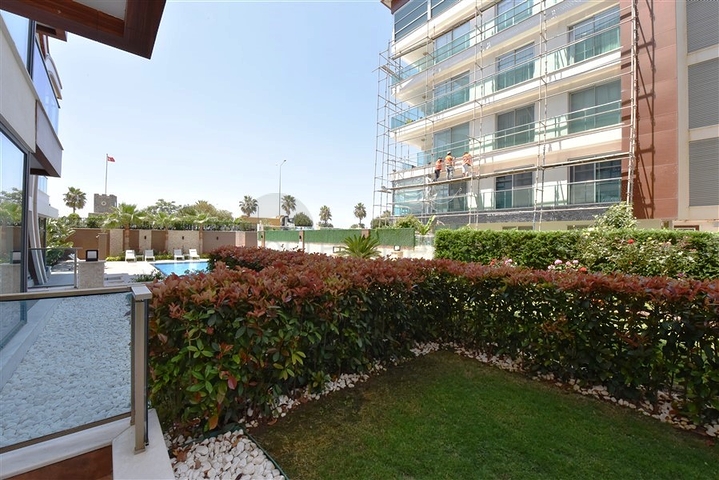 One-bedroom apartment in a complex on the first line in Kestel district