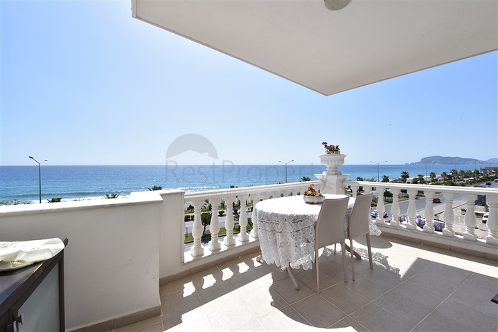 Apartment 3+1 with sea view