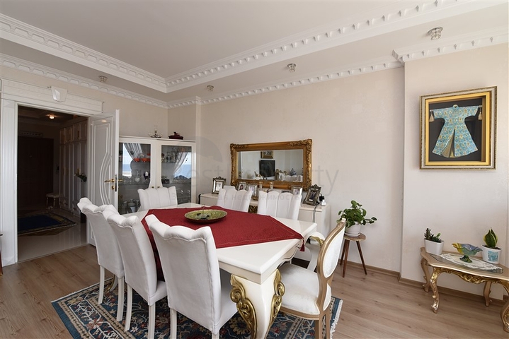 Apartment 3+1 with sea view