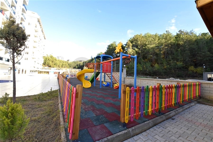 1+1 apartment in a new complex in Avsalar district