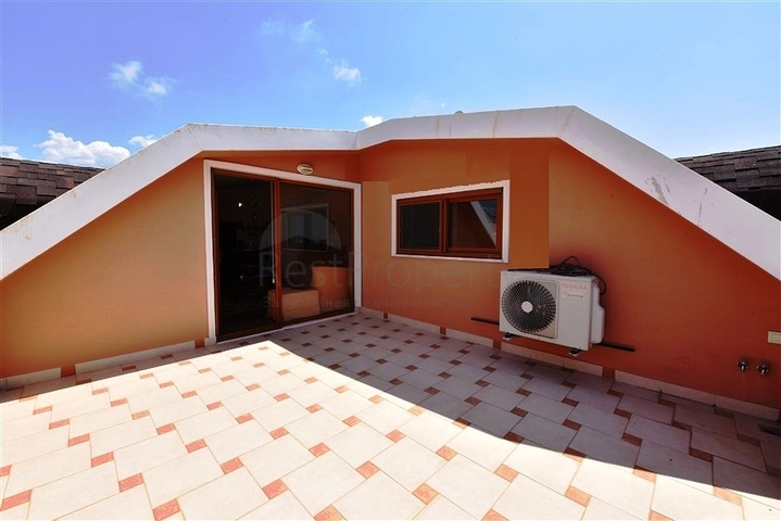 5+1 penthouse in Oba area, 600 m from the sea