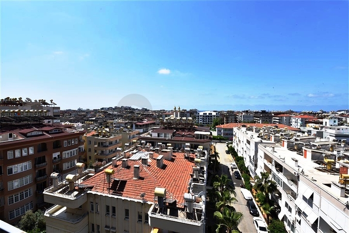5+1 penthouse in Oba area, 600 m from the sea