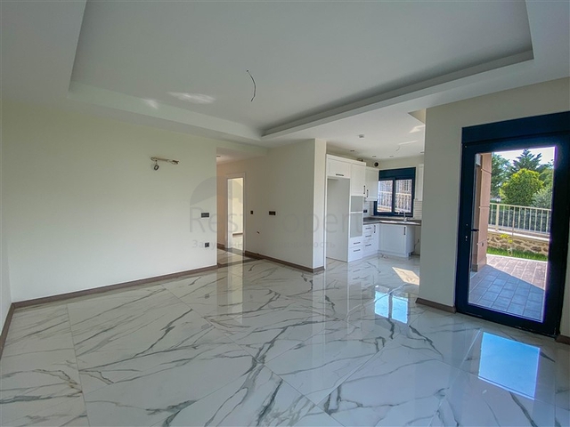 Villas in the new Kargicak complex