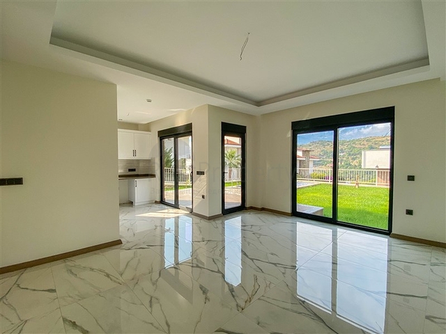 Villas in the new Kargicak complex