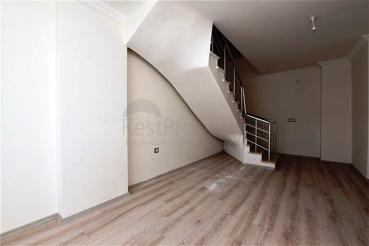 Mountain view penthouse in Mahmutlar area