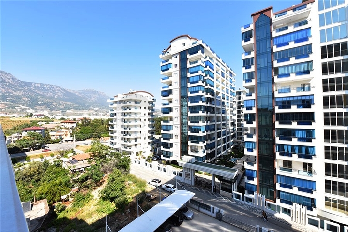 Mountain view penthouse in Mahmutlar area