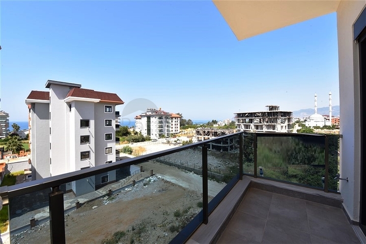 1+1 Apartments in Kestel