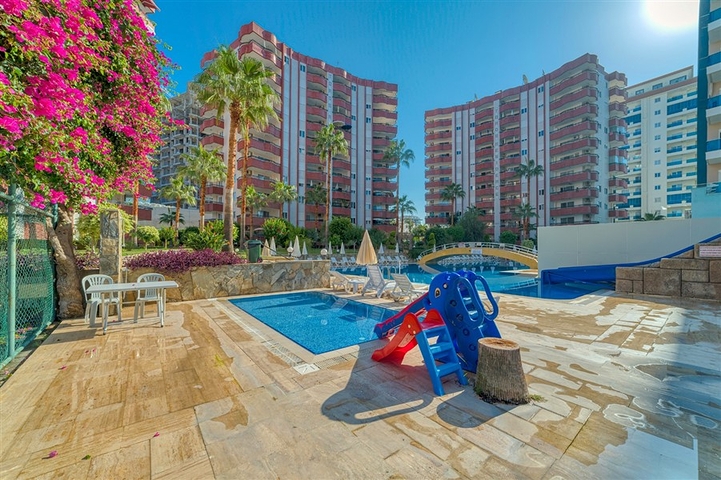 High floor -2 bedroom apt -in Mahmutlar / Alanya 