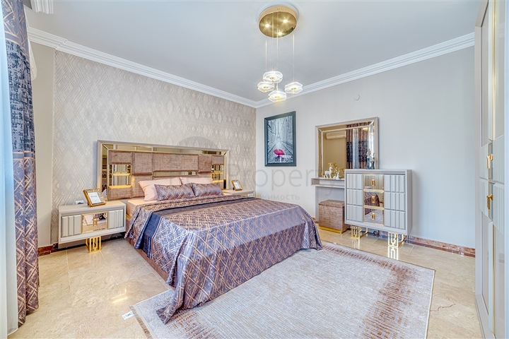 High floor -2 bedroom apt -in Mahmutlar / Alanya 