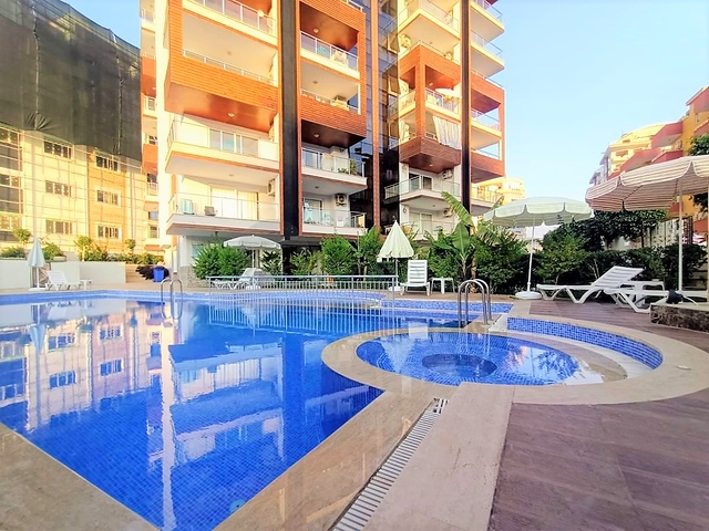 2+1 apartment in Mahmutlar district