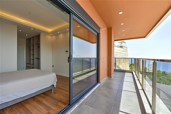 Villas with stunning views in the Bektash area