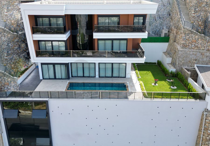 Villas with stunning views in the Bektash area