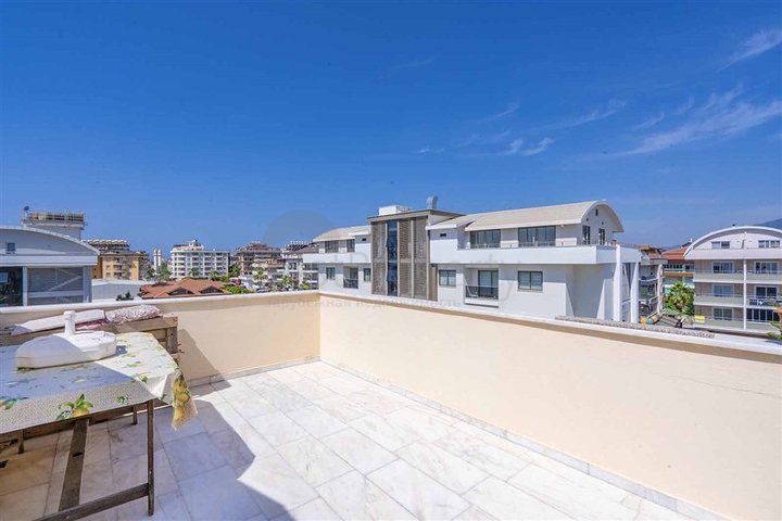 Spacious 4+1 penthouse for a large family