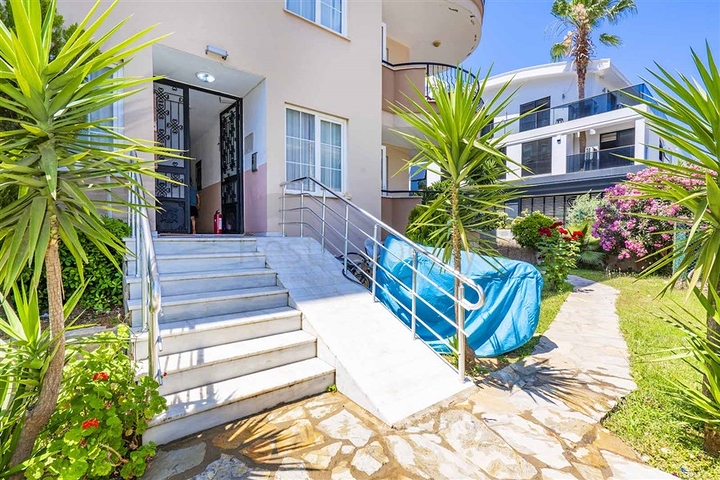 Spacious 4+1 penthouse for a large family