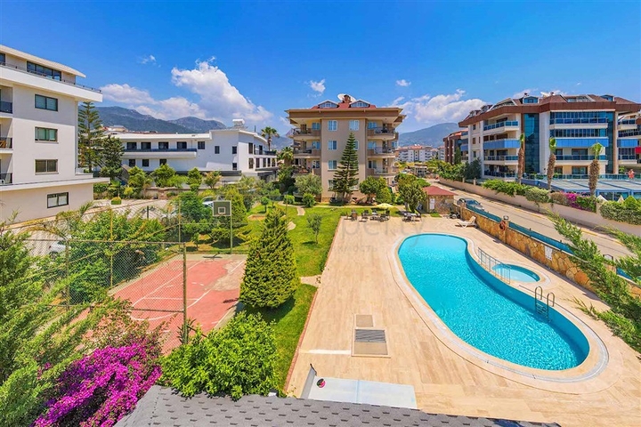 Spacious 4+1 penthouse for a large family