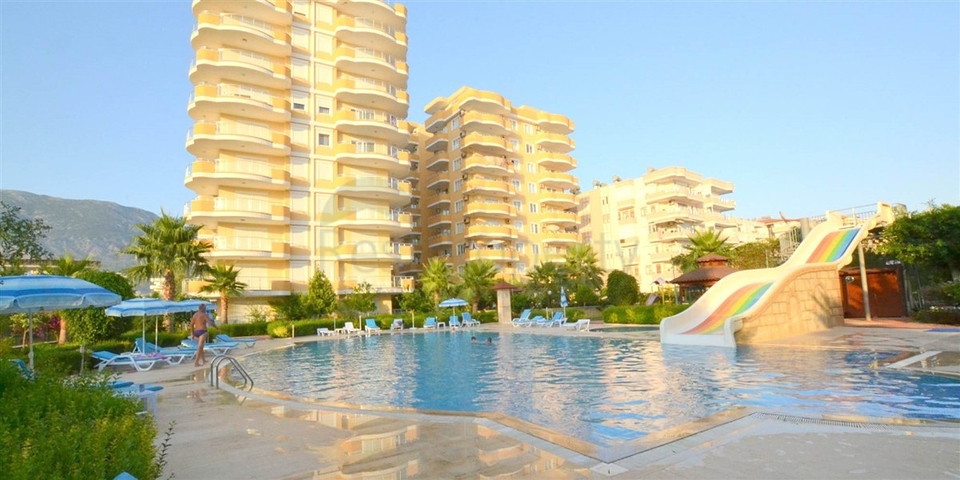 2+1 apartment with sea view in Mahmutlar district