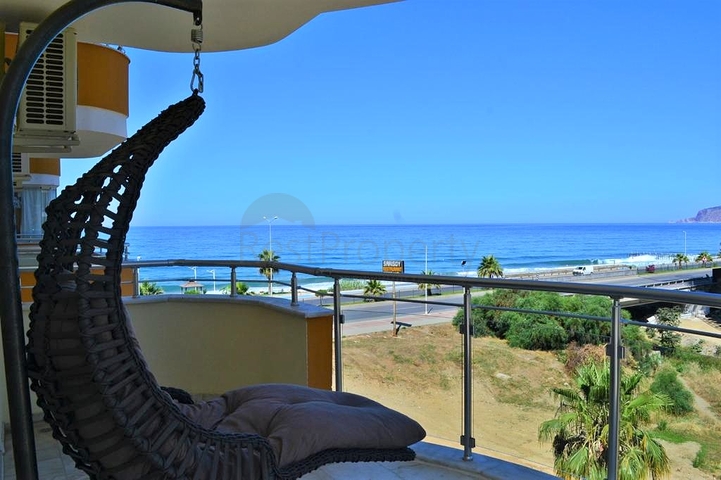 2+1 apartment with sea view in Mahmutlar district