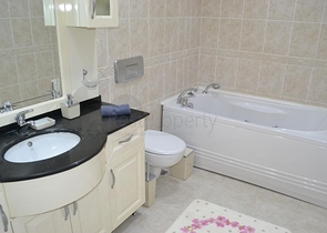 2+1 apartment with sea view in Mahmutlar district