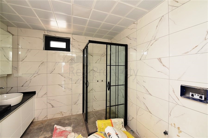 One-bedroom apartment with panoramic mountain views in the Mahmutlar area