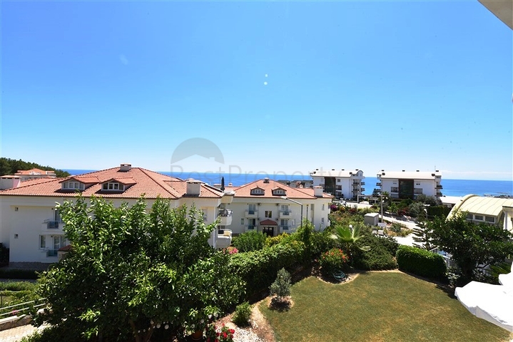 Apartment 2+1 with sea view Apartment 2+1 with sea view