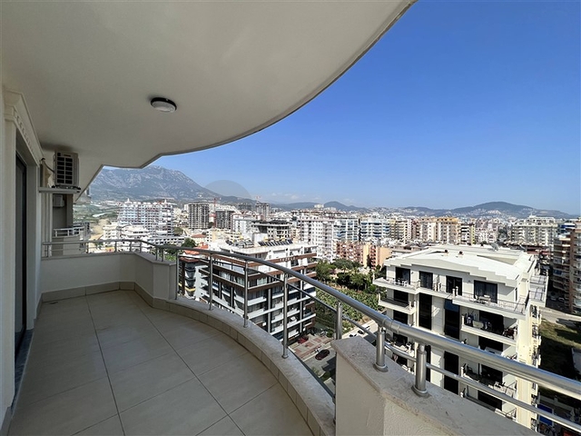 4+1 Penthouse in Mahmutlar