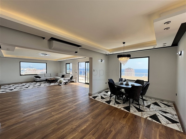 4+1 Penthouse in Mahmutlar