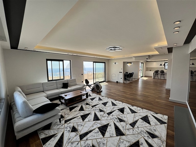 4+1 Penthouse in Mahmutlar