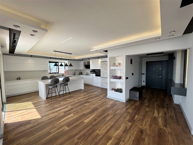 4+1 Penthouse in Mahmutlar