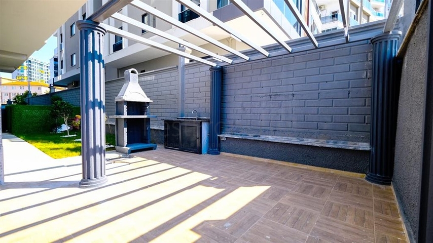 1+1 apartment in Mahmutlar district