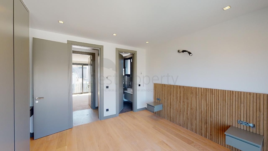 Secluded villas with sea views