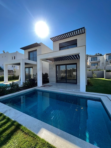 Secluded villas with sea views