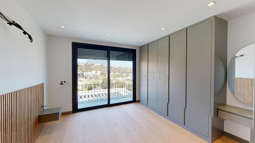 Secluded villas with sea views