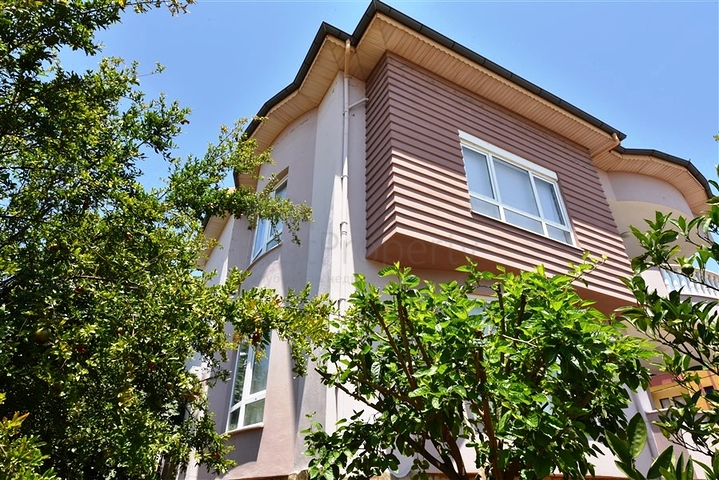 Villa overlooking the Mediterranean Sea in Demirtas area
