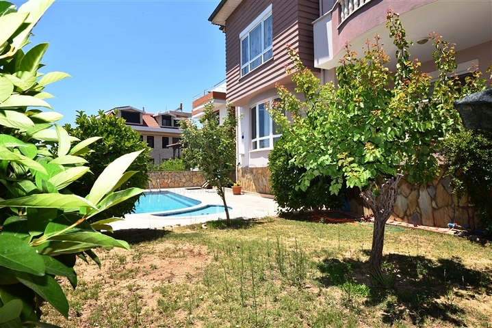 Villa overlooking the Mediterranean Sea in Demirtas area