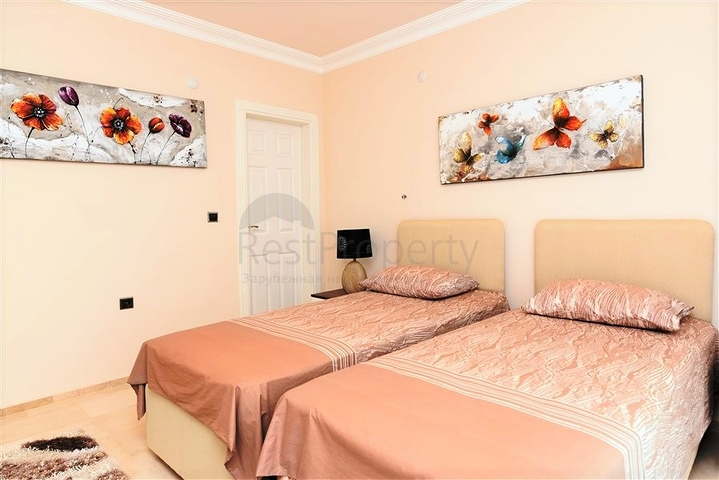 Villa overlooking the Mediterranean Sea in Demirtas area