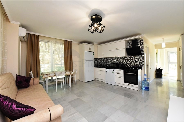 2+1 apartment for rent in Kargicak district