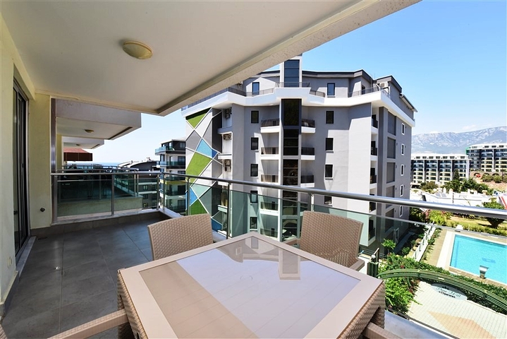 2+1 apartment for rent in Kargicak district