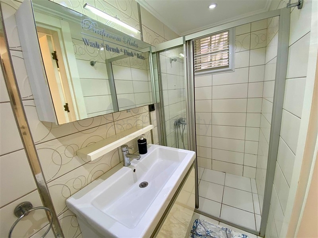 Prime location - 2 bedroom apt - Near Cleopatra beach 