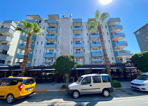 Prime location - 2 bedroom apt - Near Cleopatra beach 
